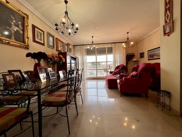 4 soveværelse Lejlighed til salg i Córdoba by med swimmingpool garage - € 375.000 (Ref: 9901539)