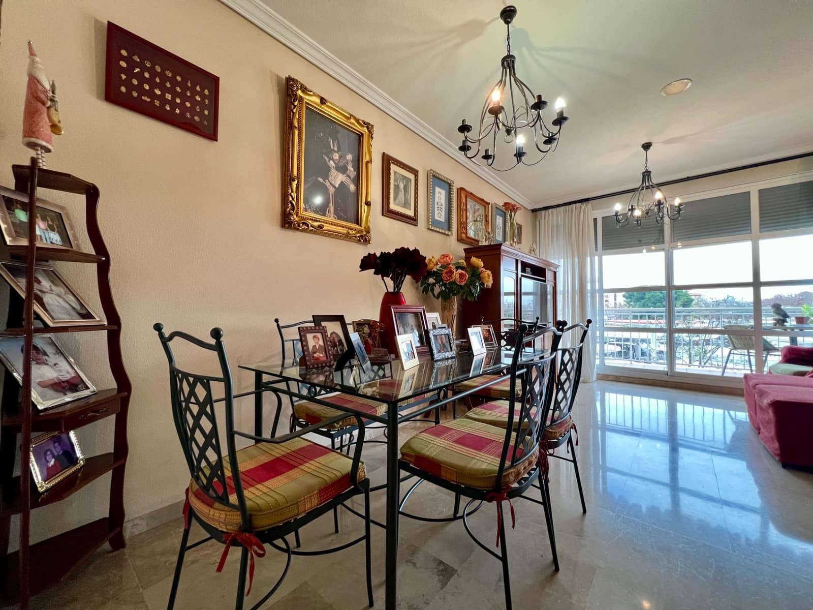 4 soveværelse Lejlighed til salg i Cordoba by med swimmingpool garage - € 375.000 (Ref: 9901539)