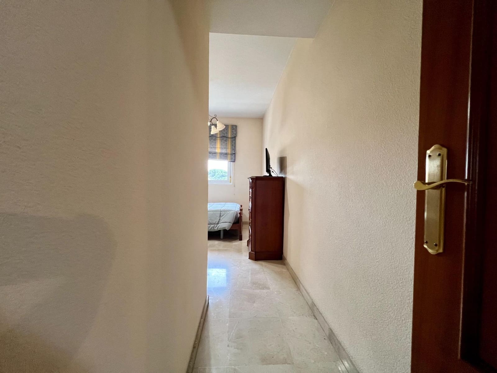 4 soveværelse Lejlighed til salg i Cordoba by med swimmingpool garage - € 375.000 (Ref: 9901539)