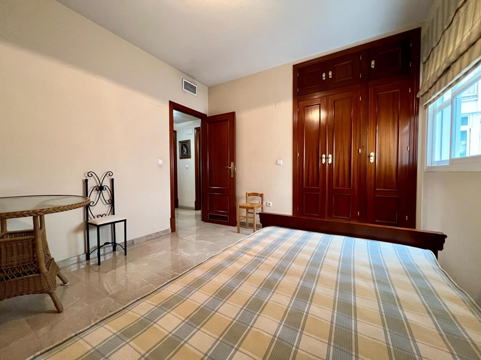 4 soveværelse Lejlighed til salg i Cordoba by med swimmingpool garage - € 375.000 (Ref: 9901539)