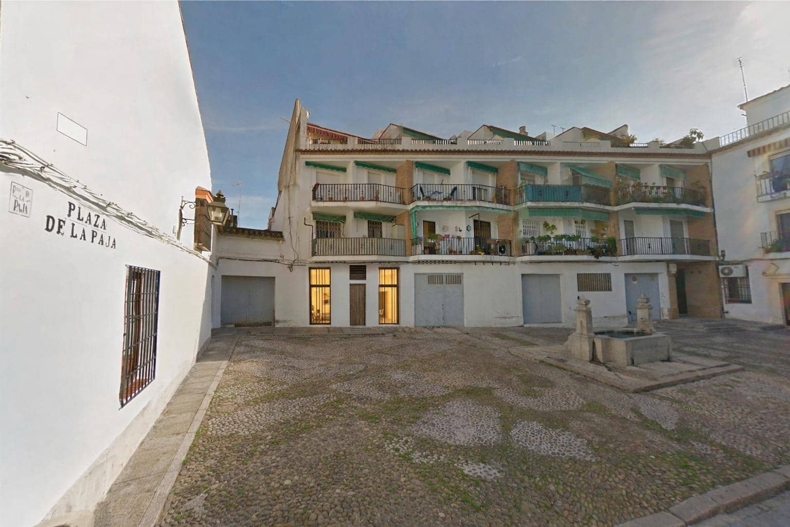 Komercyjne na sprzedaż w Miasto Kordoba - 140 000 € (Ref: 9901541)