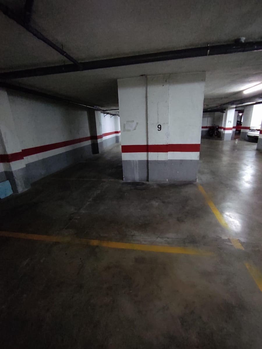 Garage til salg i Cordoba by - € 15.000 (Ref: 9901542)