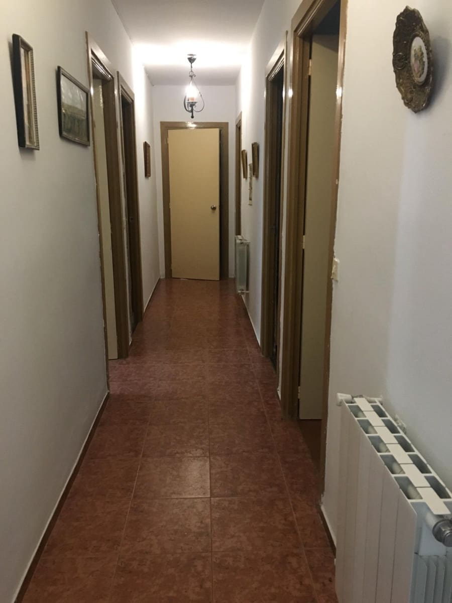 3 quarto Moradia para venda em Cordova cidade com piscina - 225 000 € (Ref: 9901552)