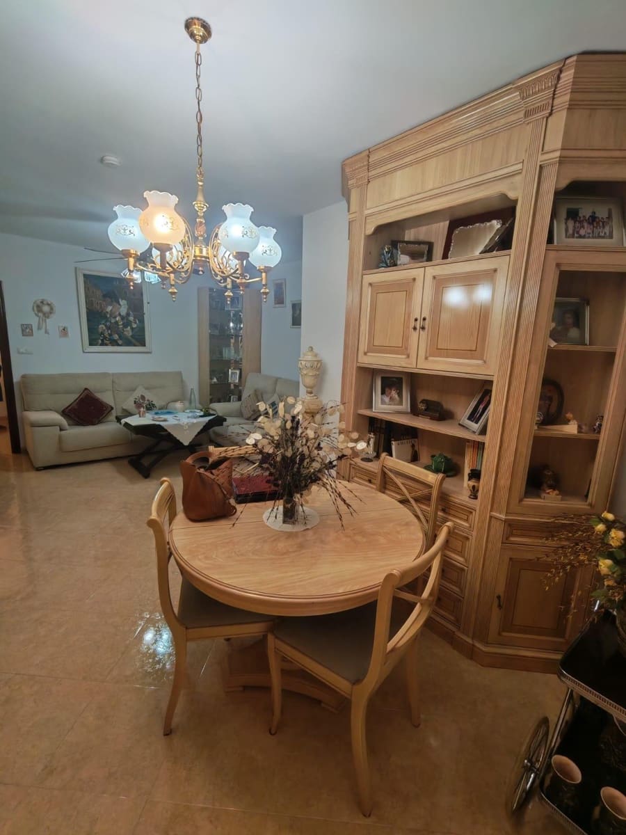 3 bedroom Flat for sale in Cordoba city - € 205,000 (Ref: 9901553)