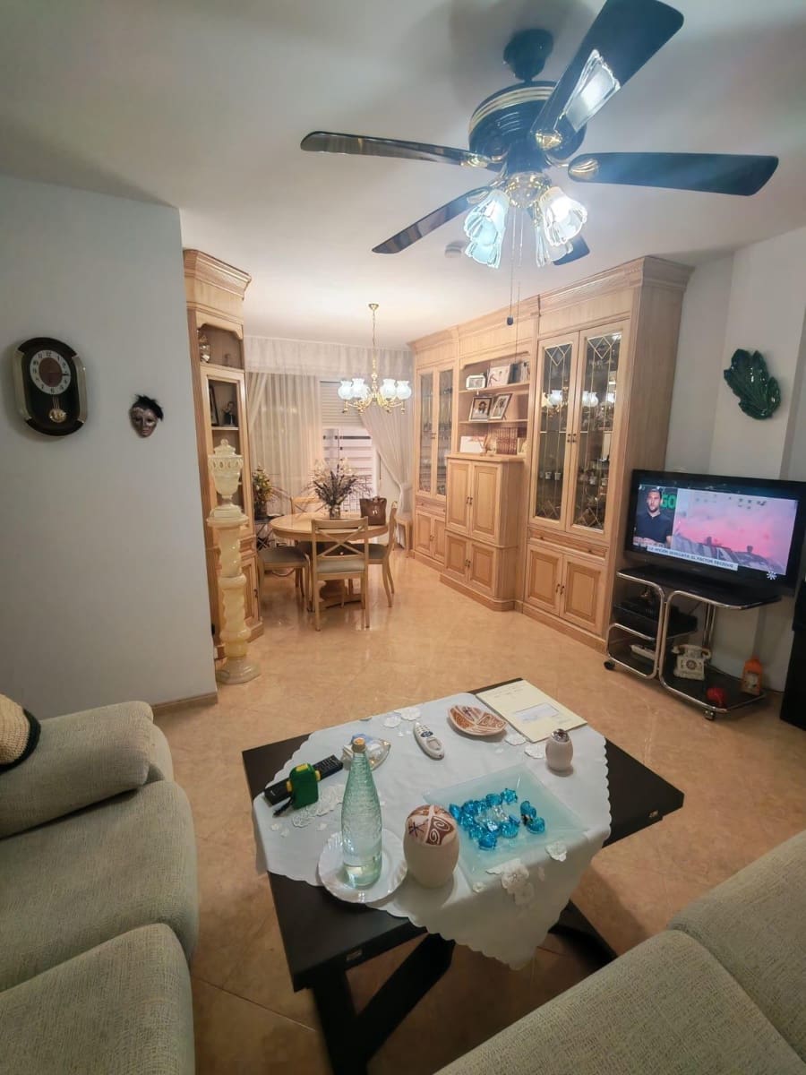3 bedroom Flat for sale in Cordoba city - € 205,000 (Ref: 9901553)