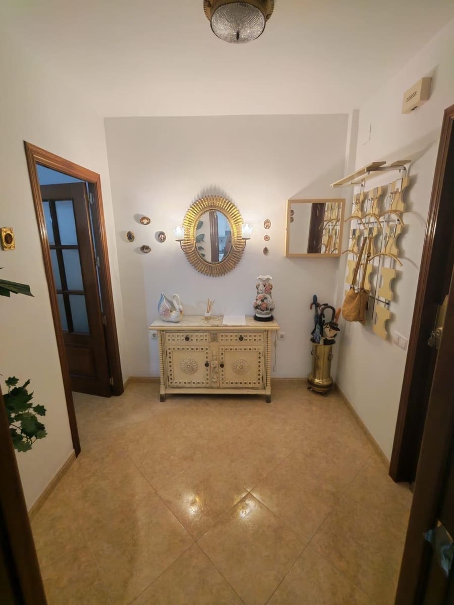 3 bedroom Flat for sale in Cordoba city - € 205,000 (Ref: 9901553)