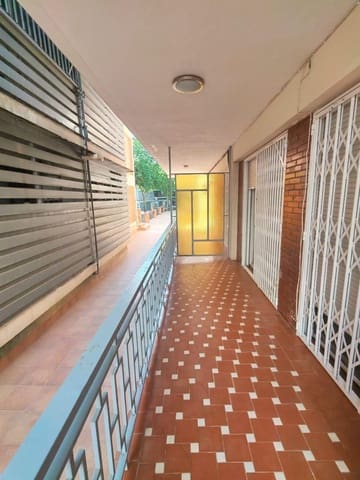 3 bedroom Flat for sale in Santa Rosa, Córdoba city - € 205,000 (Ref: 9901553)