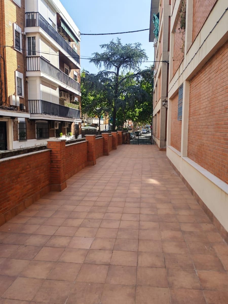 3 bedroom Flat for sale in Cordoba city - € 205,000 (Ref: 9901553)