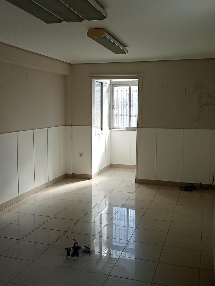 Erhverv til salg i Cordoba by - € 64.900 (Ref: 9901554)