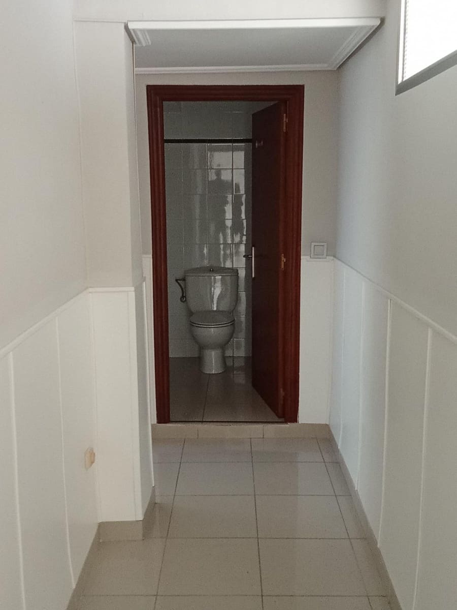 Erhverv til salg i Cordoba by - € 64.900 (Ref: 9901554)