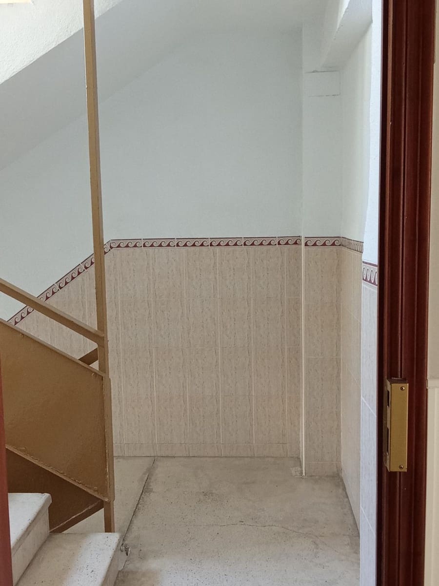Erhverv til salg i Cordoba by - € 64.900 (Ref: 9901554)