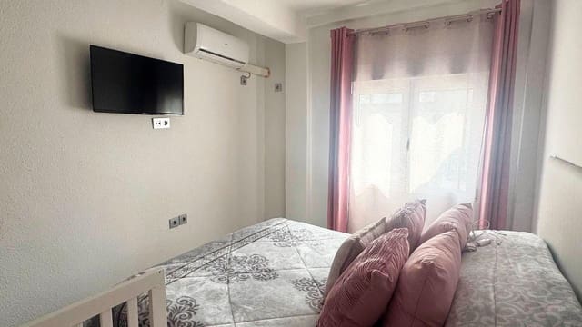 3 bedroom Flat for sale in Córdoba city - € 134,900 (Ref: 9901557)