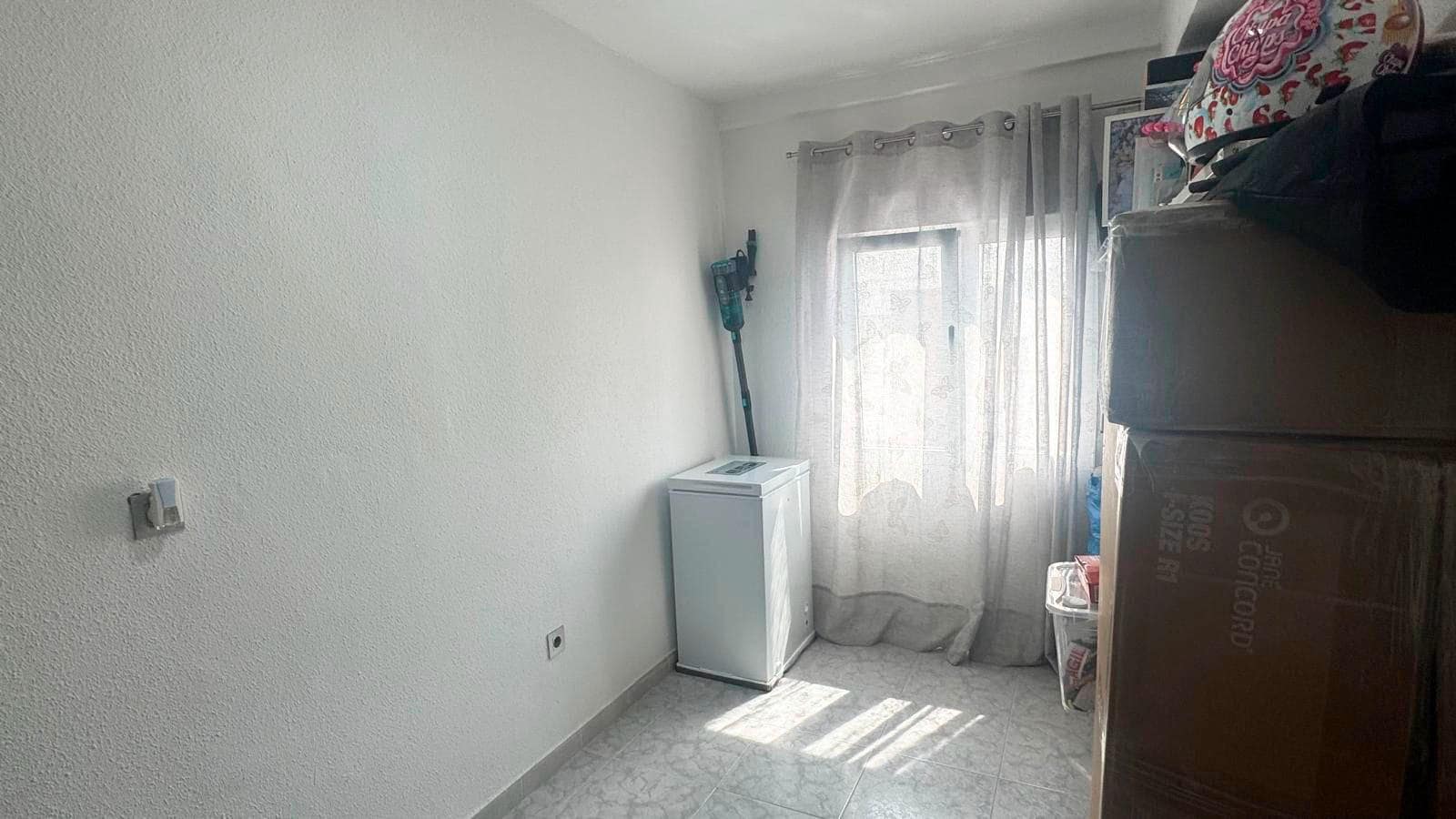 3 makuuhuone Asunto myytävänä paikassa Cordoba kaupunki - 134 900 € (Ref: 9901557)