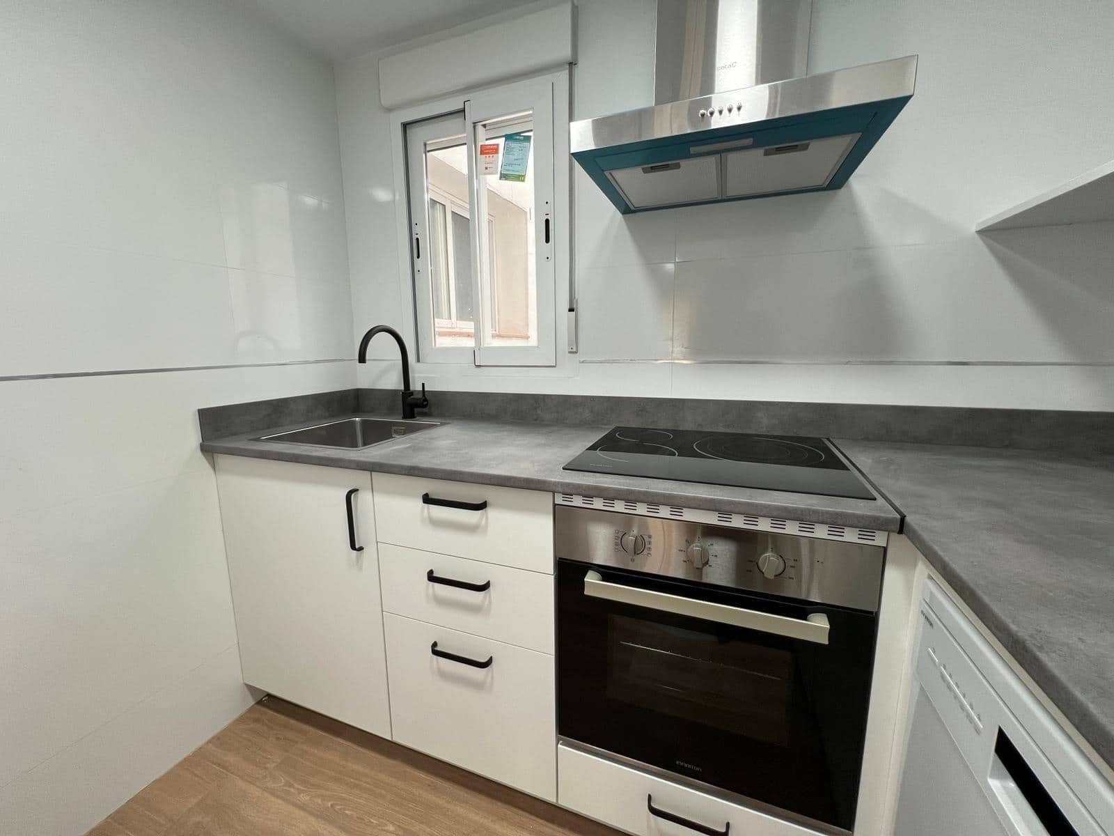 3 slaapkamer Flat te koop in Cordoba stad - € 219.900 (Ref: 9901558)