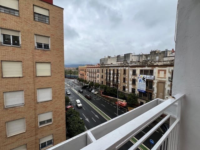 Piso de 3 habitaciones en Ciudad Jardín, Córdoba ciudad en venta - 219.900 € (Ref: 9901558)