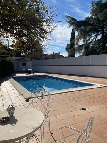 7 slaapkamer Villa te koop in Córdoba stad met zwembad garage - € 465.000 (Ref: 9901560)