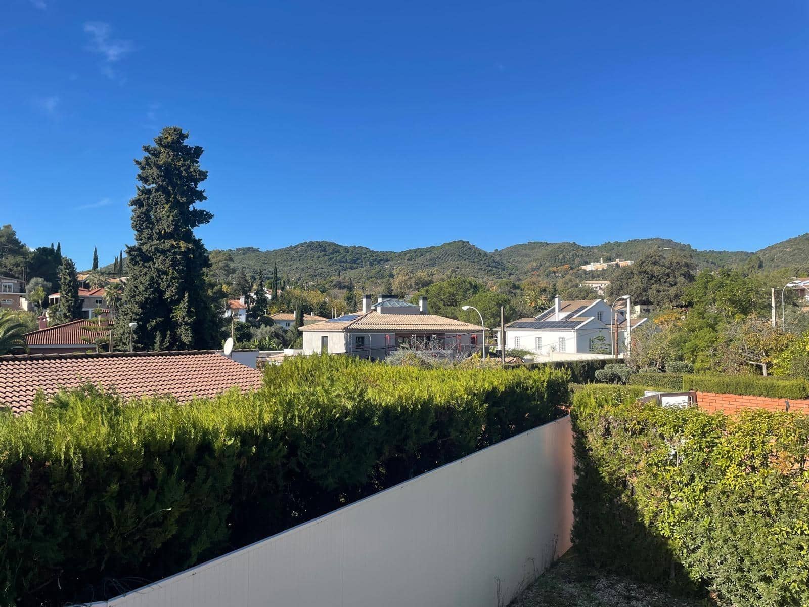 7 slaapkamer Villa te koop in Cordoba stad met zwembad garage - € 465.000 (Ref: 9901560)