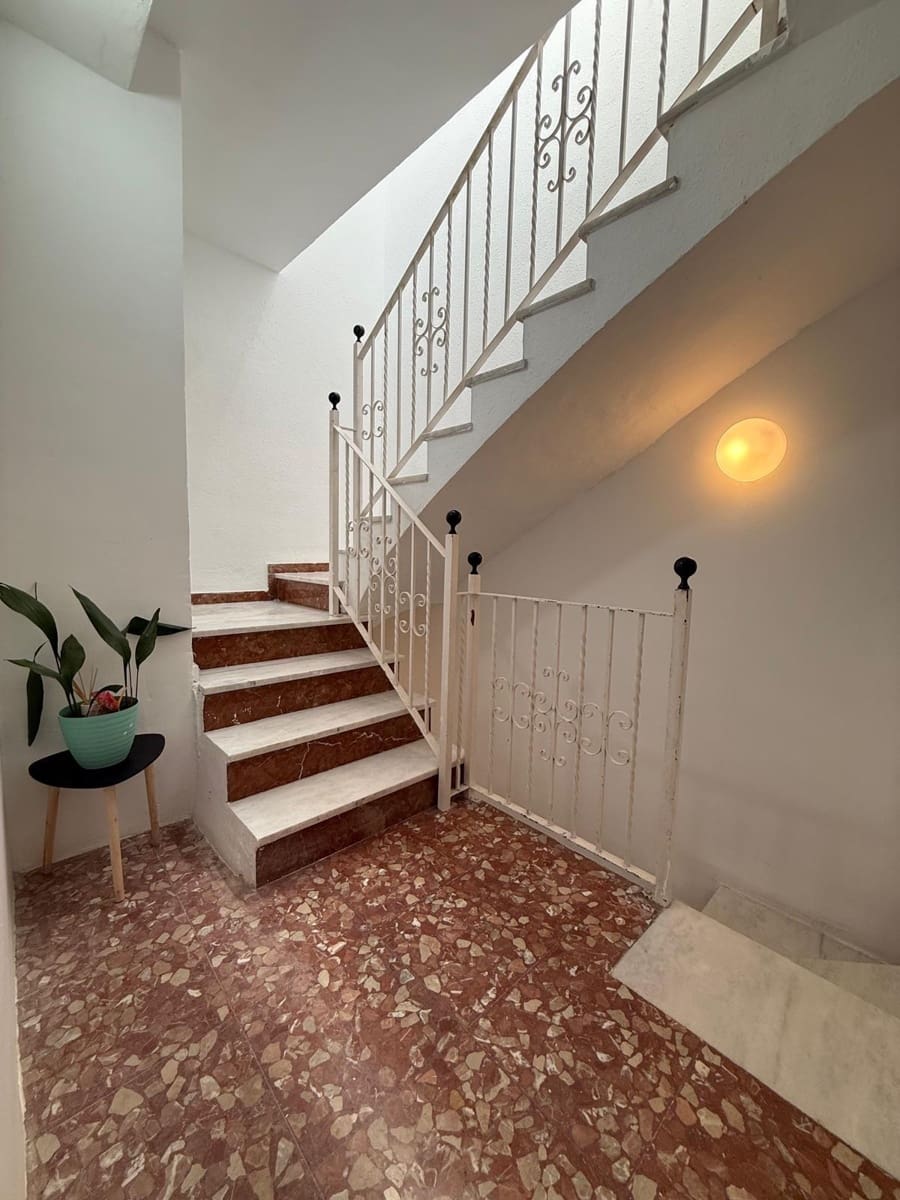 3 bedroom Townhouse for sale in Cordoba city - € 264,000 (Ref: 9901561)