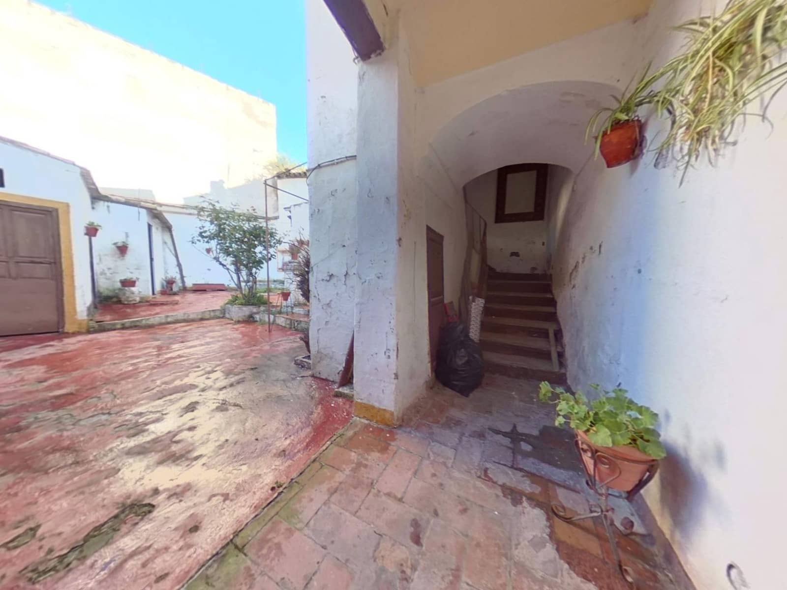3 bedroom Townhouse for sale in Cordoba city - € 250,000 (Ref: 9901564)