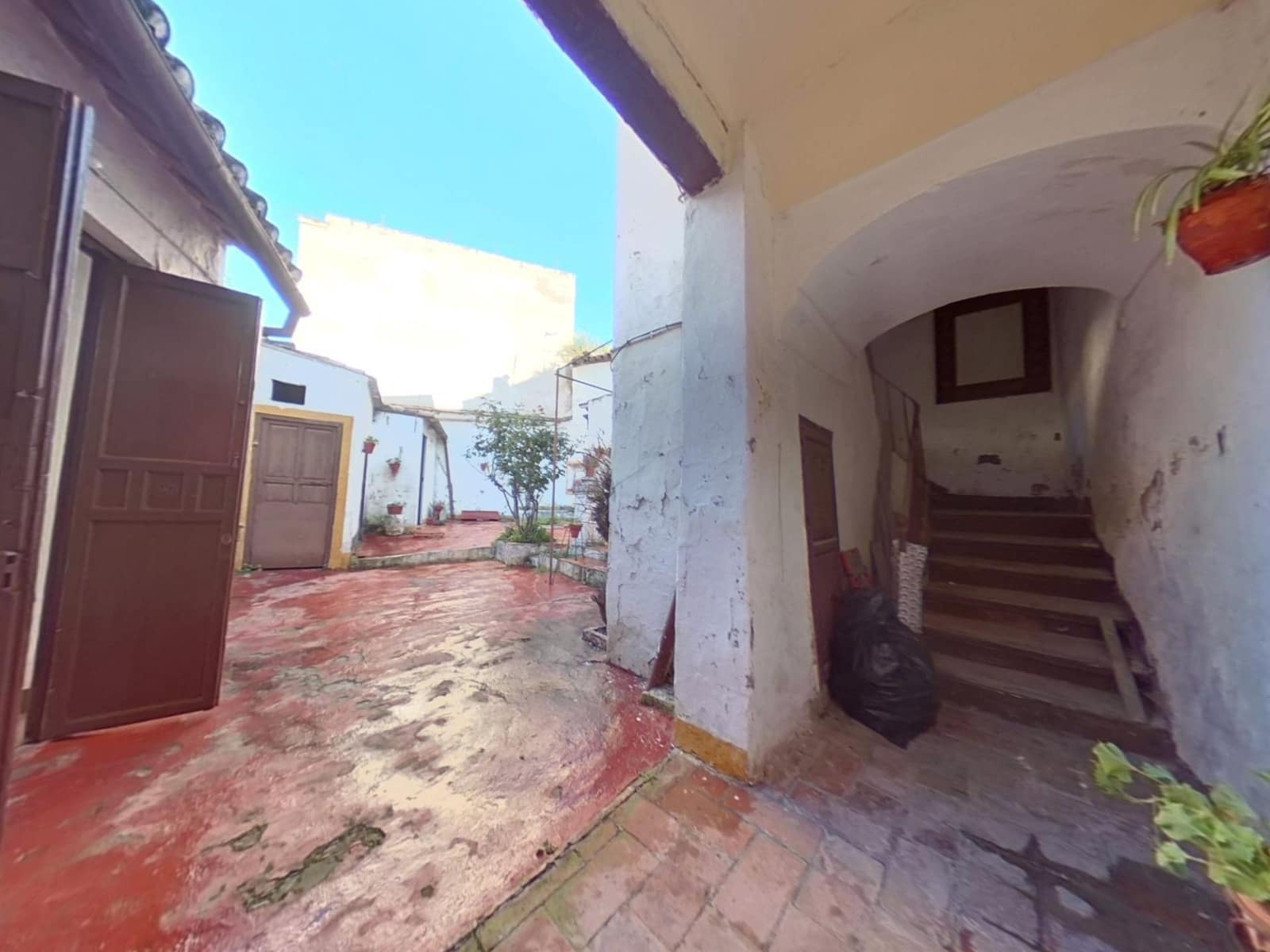 3 bedroom Townhouse for sale in Cordoba city - € 250,000 (Ref: 9901564)