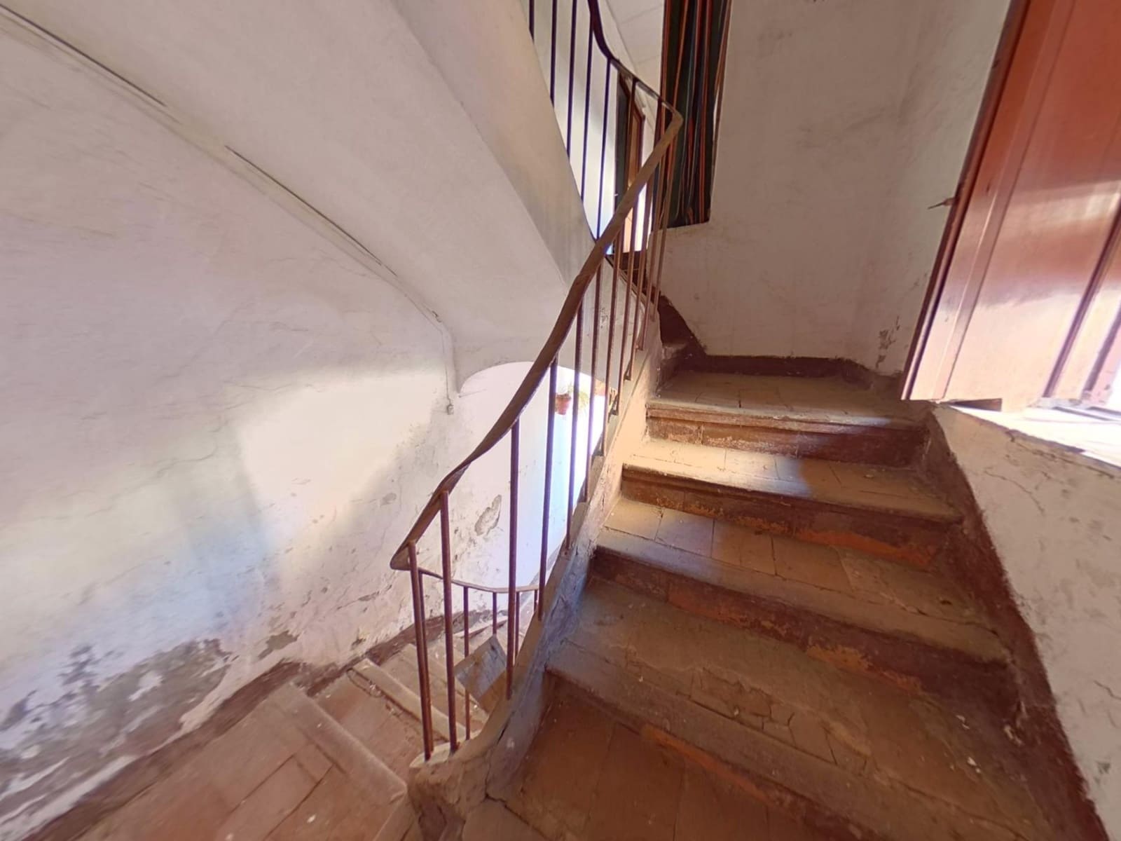 3 bedroom Townhouse for sale in Cordoba city - € 250,000 (Ref: 9901564)