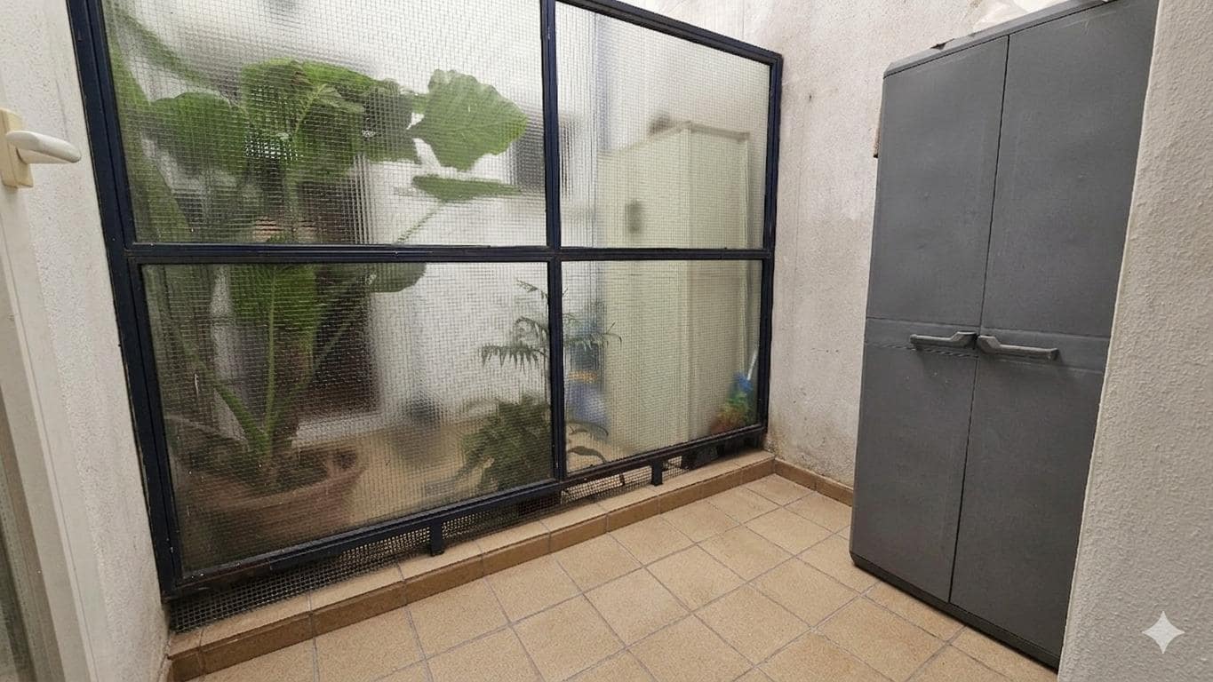 3 bedroom Townhouse for sale in Cordoba city with garage - € 269,000 (Ref: 9901567)