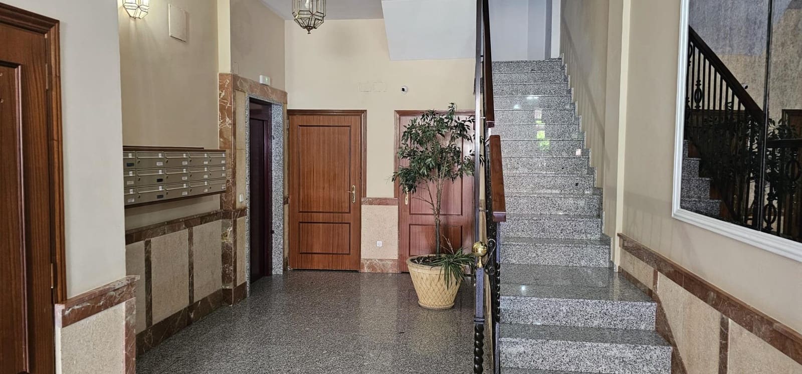 5 soverom Leilighet til salgs i Cordoba by med garasje - € 370 000 (Ref: 9901568)