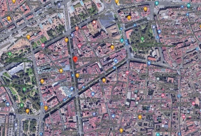 Garasje til salgs i Centro, Córdoba by - € 18 000 (Ref: 9901571)