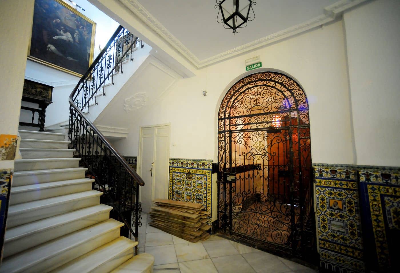 Townhouse for sale in Cordoba city with pool garage - € 900,000 (Ref: 9901573)