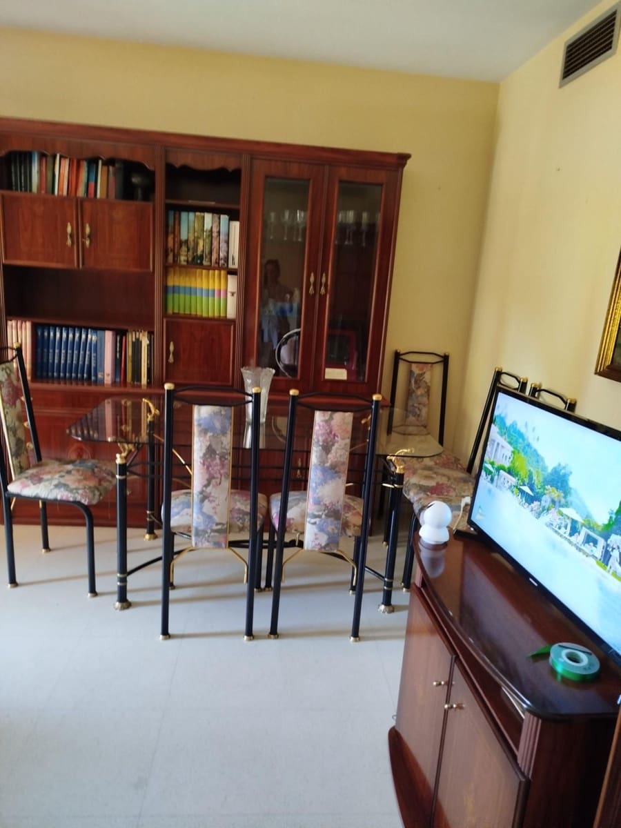4 soverom Leilighet til salgs i Cordoba by - € 192 000 (Ref: 9904043)