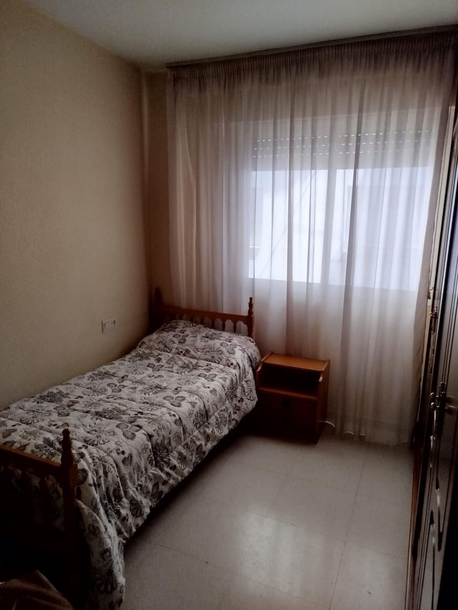 4 soverom Leilighet til salgs i Cordoba by - € 192 000 (Ref: 9904043)