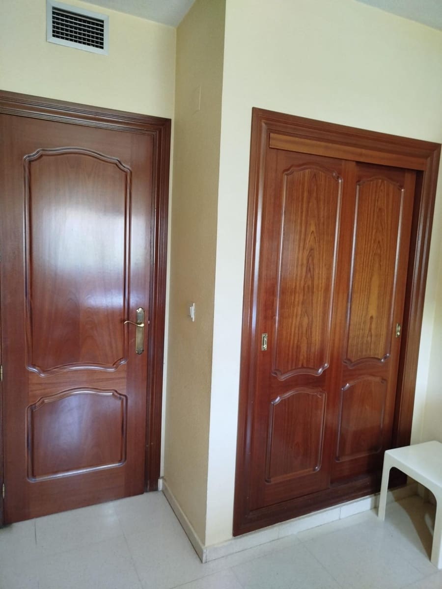 4 soverom Leilighet til salgs i Cordoba by - € 192 000 (Ref: 9904043)