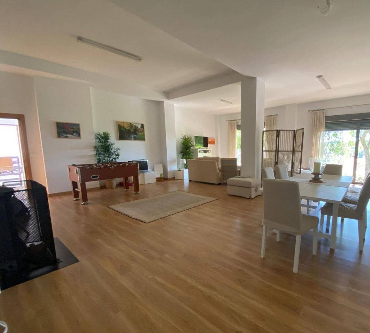 5 slaapkamer Villa te koop in Cordoba stad met zwembad garage - € 475.000 (Ref: 9904044)