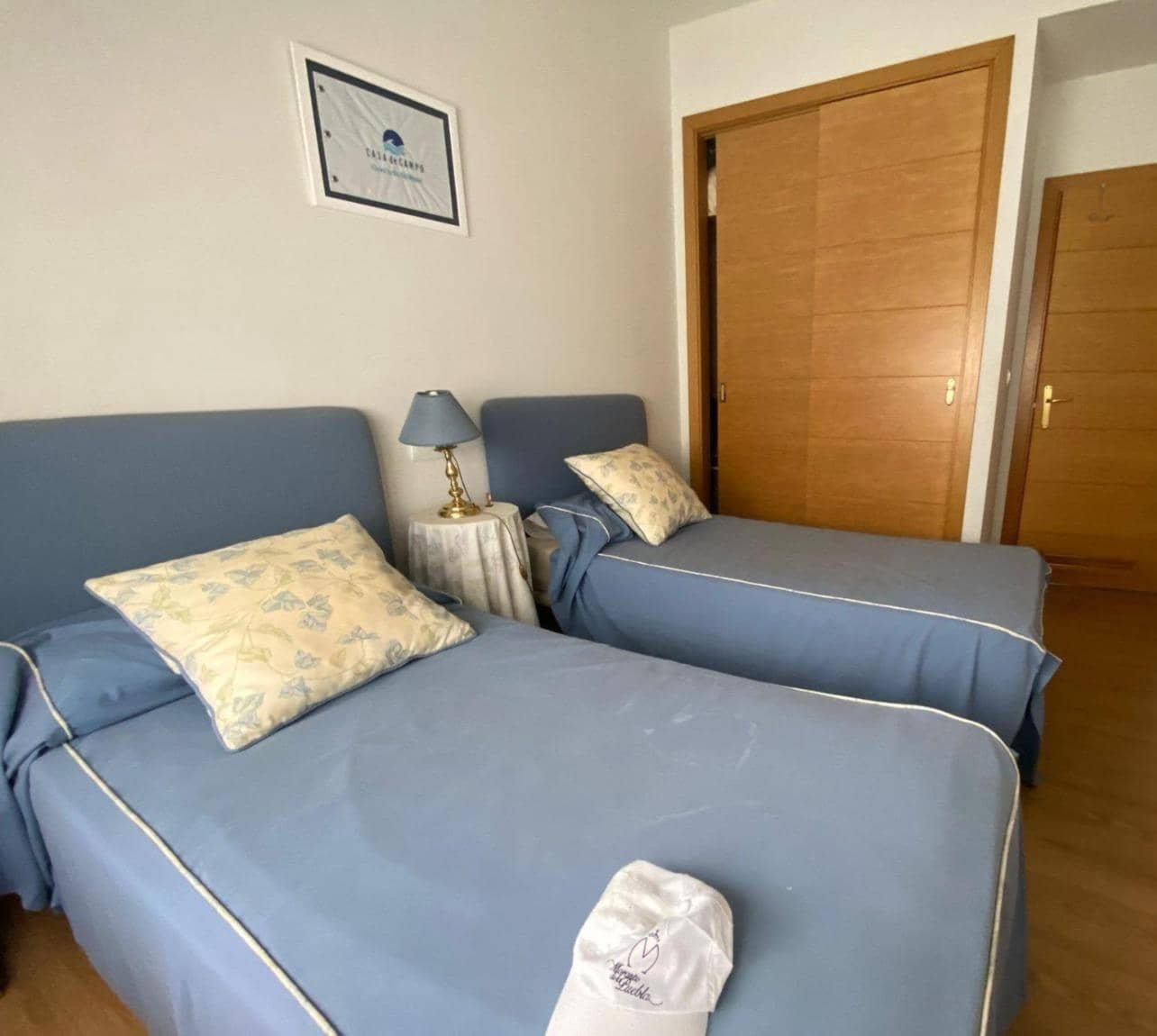 5 bedroom Villa for sale in Cordoba city with pool garage - € 435,000 (Ref: 9904044)