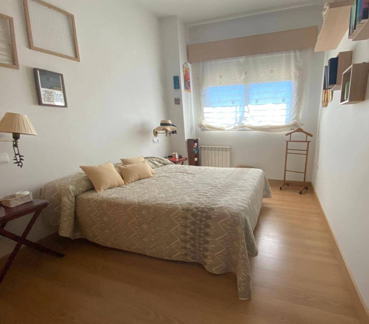 5 bedroom Villa for sale in Cordoba city with pool garage - € 435,000 (Ref: 9904044)