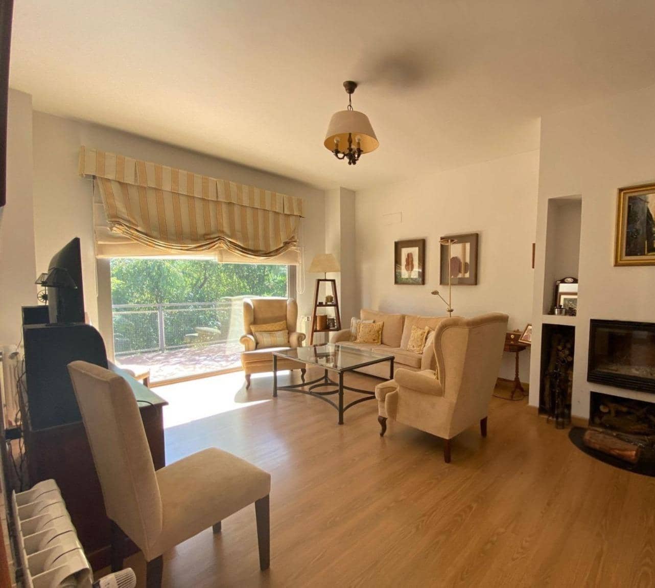 5 bedroom Villa for sale in Cordoba city with pool garage - € 435,000 (Ref: 9904044)