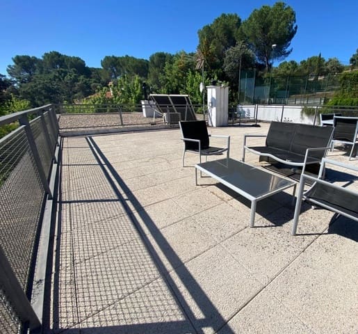 5 soveværelse Villa til salg i Córdoba by med swimmingpool garage - € 435.000 (Ref: 9904044)