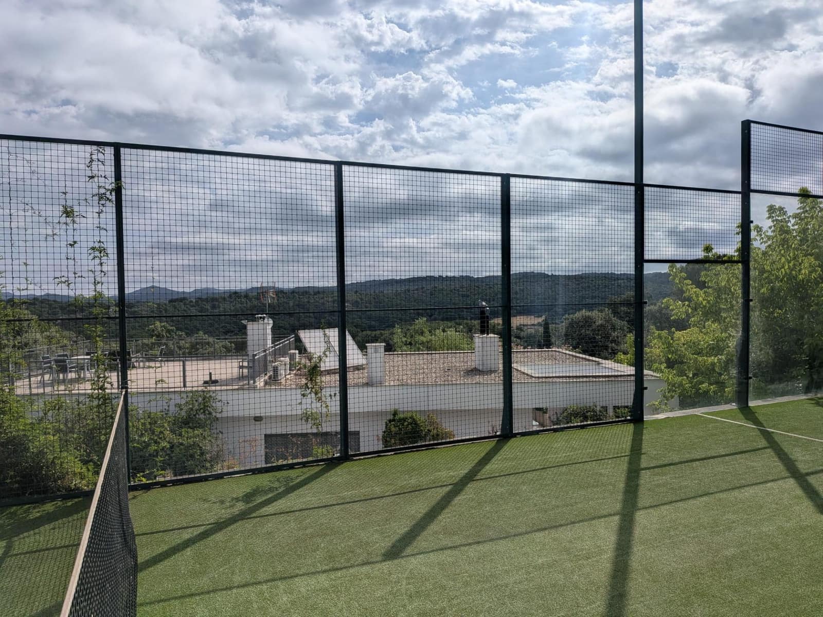 5 bedroom Villa for sale in Cordoba city with pool garage - € 435,000 (Ref: 9904044)