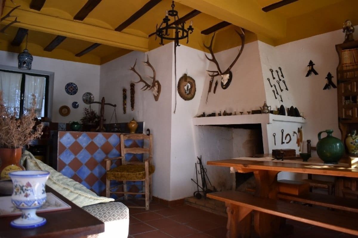 6 soverom Finca/Herregård til salgs i Montoro - € 310 000 (Ref: 9904046)