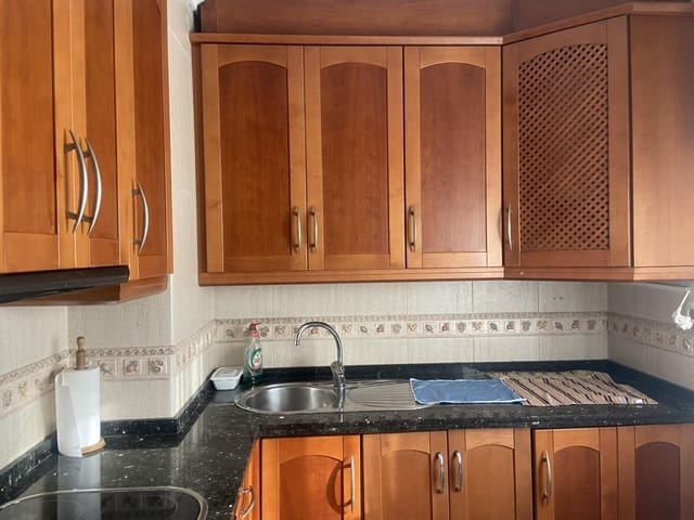 4 sypialnia Mieszkanie na sprzedaż w Miasto Kordoba - 185 000 € (Ref: 9904047)