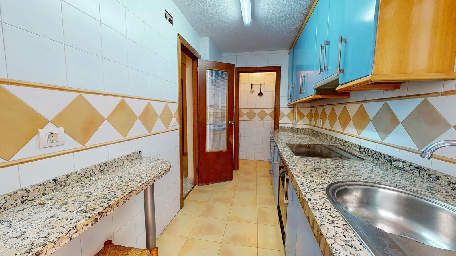 3 slaapkamer Flat te koop in Cordoba stad - € 172.000 (Ref: 9904048)