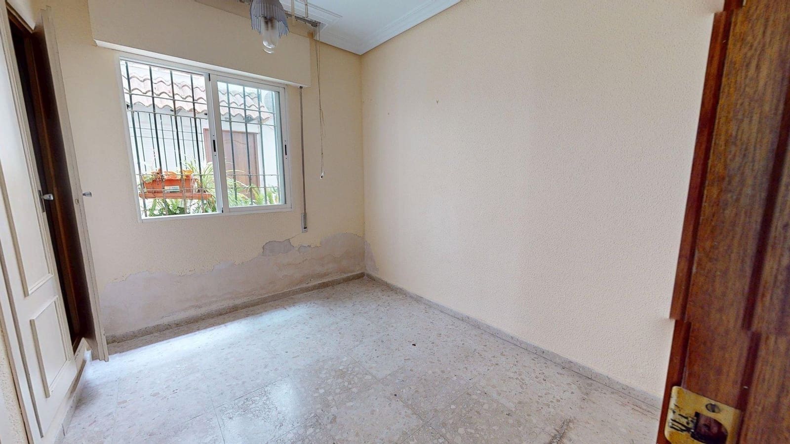 3 slaapkamer Flat te koop in Cordoba stad - € 172.000 (Ref: 9904048)