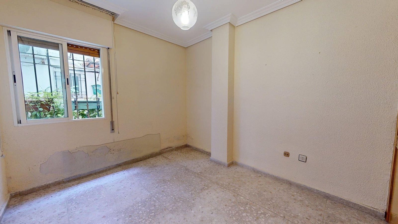 3 slaapkamer Flat te koop in Cordoba stad - € 172.000 (Ref: 9904048)