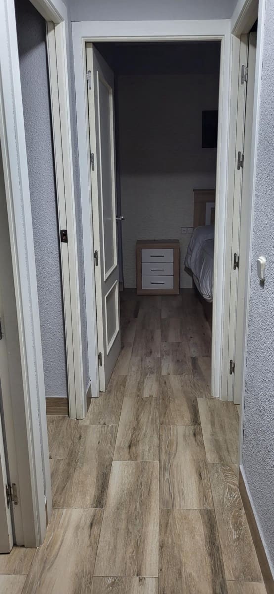 3 bedroom Flat for sale in Cordoba city - € 142,500 (Ref: 9908101)