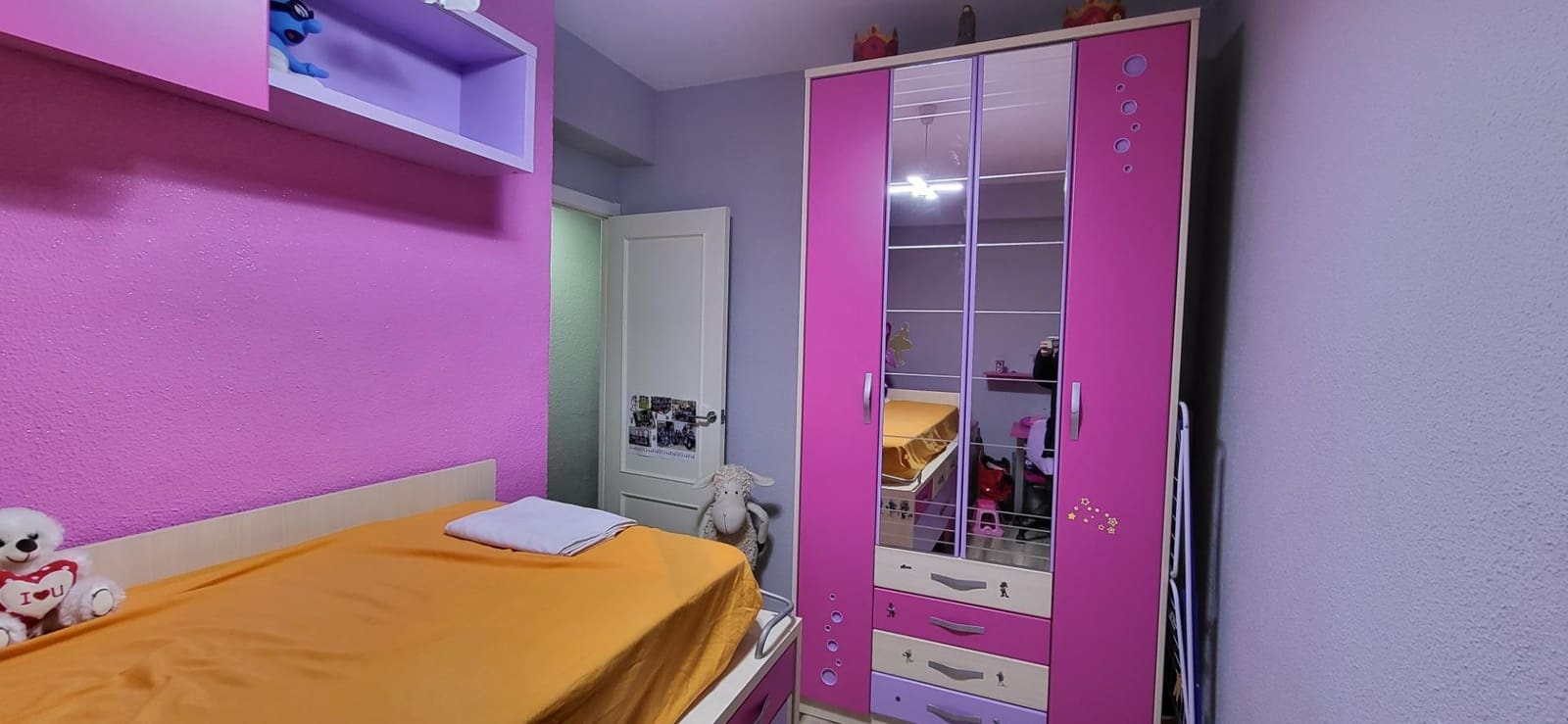 3 bedroom Flat for sale in Cordoba city - € 142,500 (Ref: 9908101)