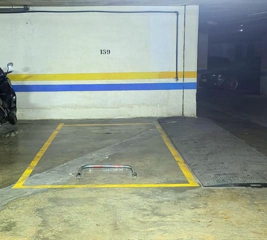 Garage til salg i Arroyo del Moro, Córdoba by - € 21.450 (Ref: 9911154)