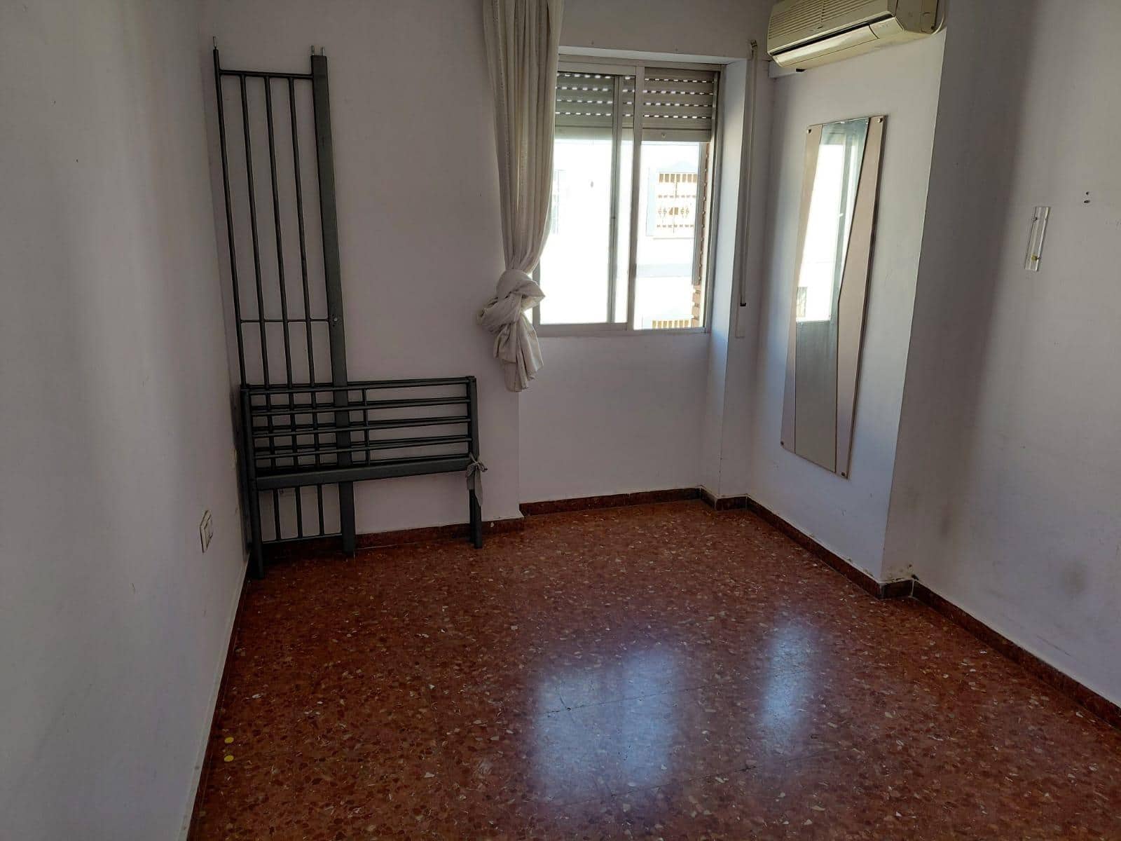 Casa de 5 habitaciones en Córdoba ciudad en venta con garaje - 249.500 € (Ref: 9913263)