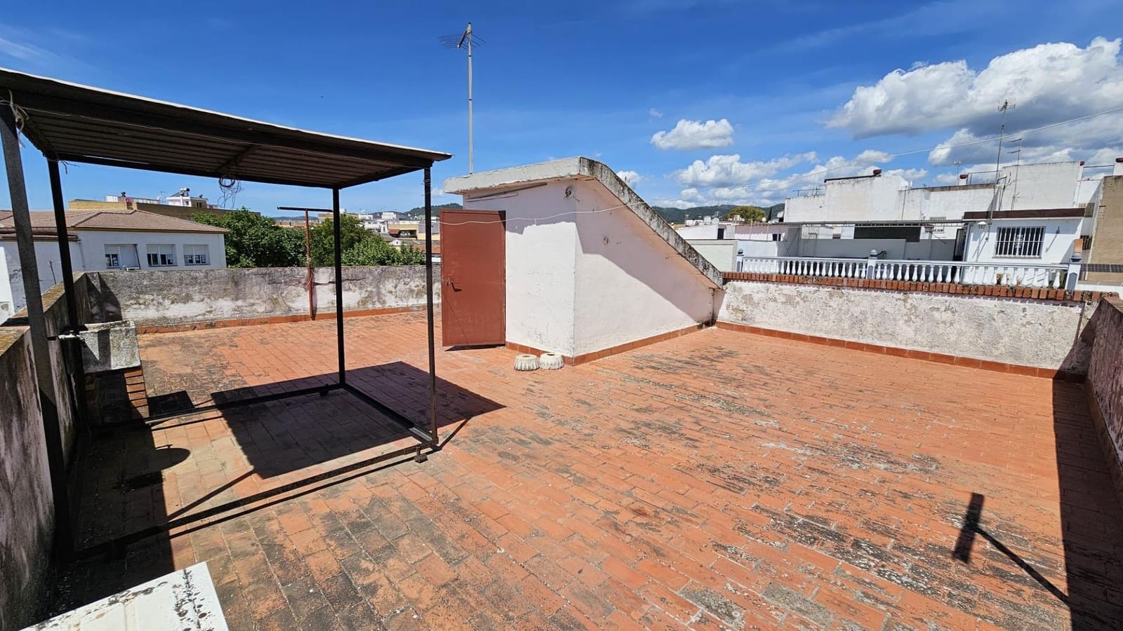 Casa de 5 habitaciones en Córdoba ciudad en venta con garaje - 249.500 € (Ref: 9913263)