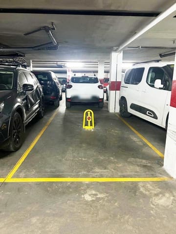 Garage til salg i Córdoba by - € 16.900 (Ref: 9920527)