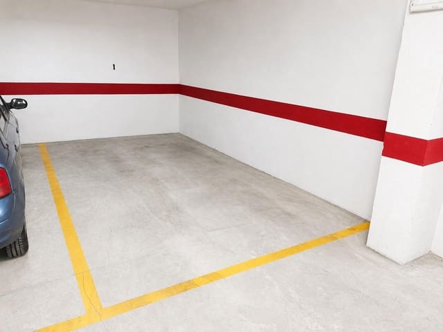 Garage for sale in Ciudad Jardín, Córdoba city - € 16,990 (Ref: 9922390)
